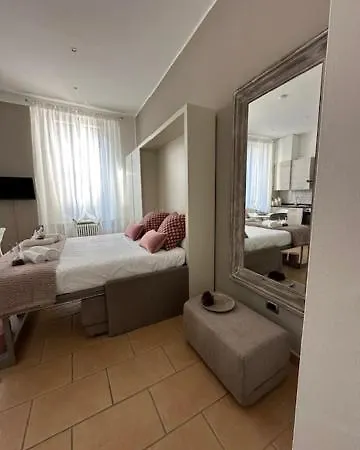 Dama In Center Apartman Como